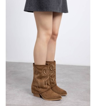 Xti Boots 144470 brown