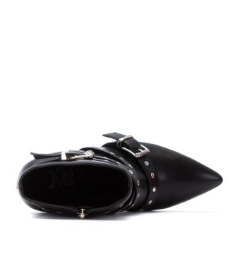Xti Škornji 144649 black