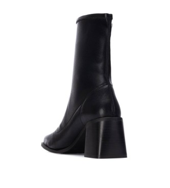 Xti Škornji 144714 black