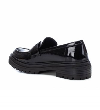 Xti Zwarte lakleren loafers