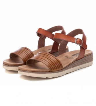 Xti Sandalias 049846 marrn