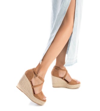 Xti Sandals 142438 brown