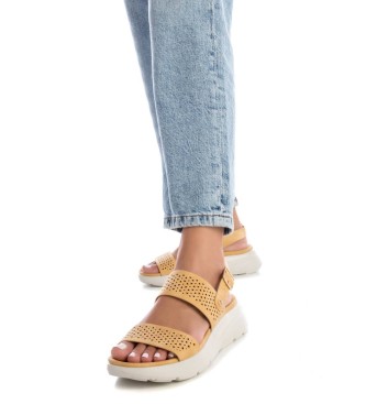 Xti Sandalen 142707 geel