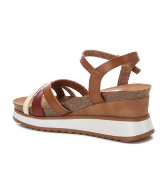 Xti Sandalias 142748 taupe