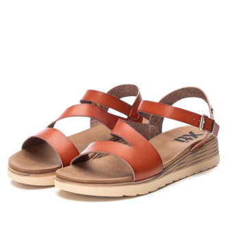 Xti Sandals 142897 brown