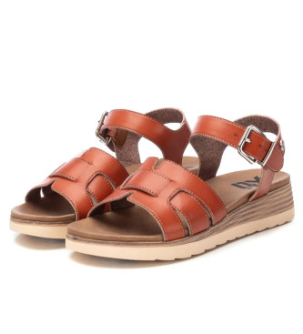 Xti Sandals 142900 brown