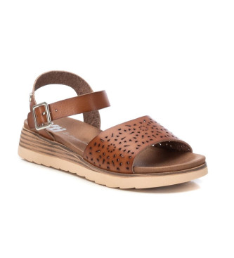 Xti Sandals 142912 taupe