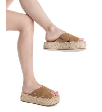 Xti Sandalias de piel 143640 marrn