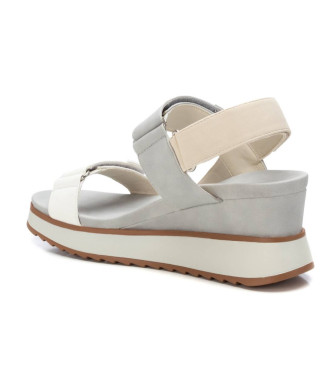 Xti Sandalen 143848 grau