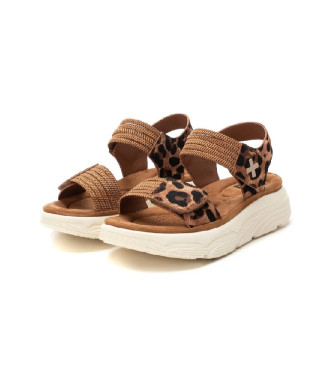 Xti Sandals 144599 brown
