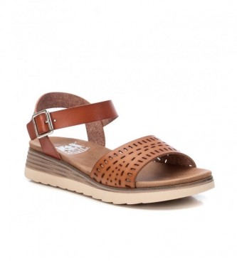 Xti Sandals 036888 taupe