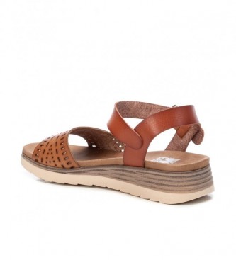 Xti Sandals 036888 taupe