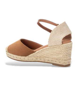 Xti Brown three-material sandals