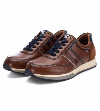 Xti Trainers 142168 brown