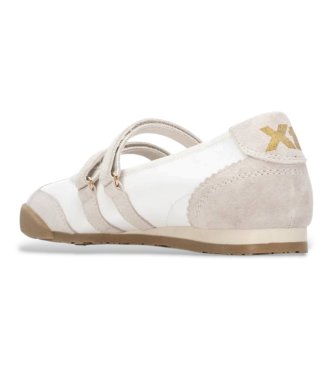Xti Trainers 145220 white