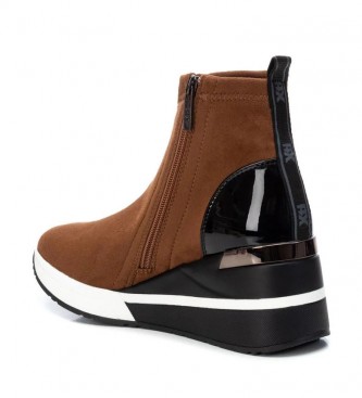 Xti Sneakers with wedge 043101 brown -Height wedge: 6cm