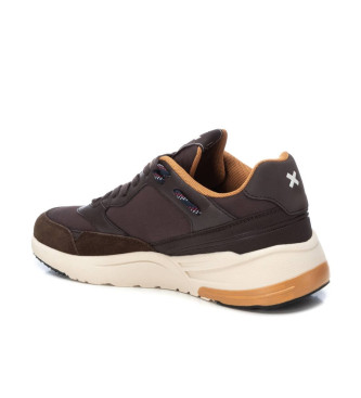 Xti Trainers 143161 brown