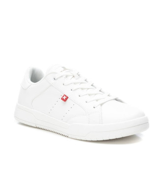 Xti Trainers 143600 white