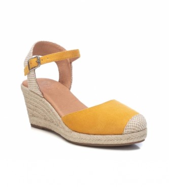Xti Sandals 042834 yellow -Height of the wedge: 7cm