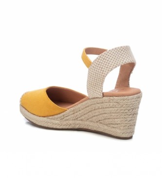 Xti Sandals 042834 yellow -Height of the wedge: 7cm