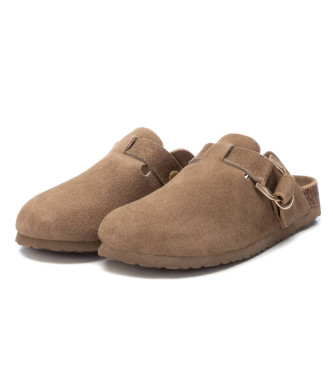 Xti Leather Clogs 142905 taupe