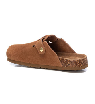 Xti Leather Clogs 142905 brown