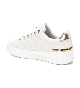 Xti Trainers 143057 white