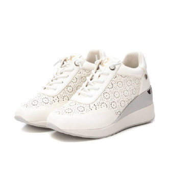 Xti Trainers 143776 white