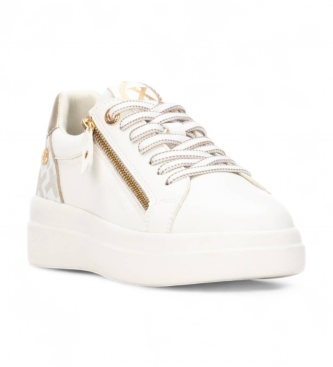 Xti Trainers 144233 white
