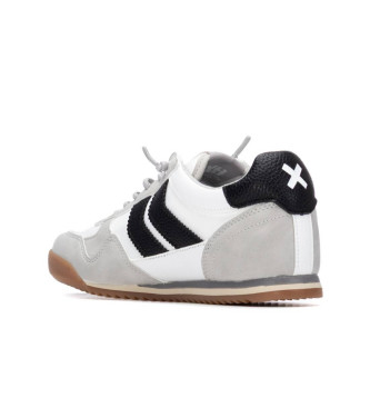 Xti Trainers 144362 white