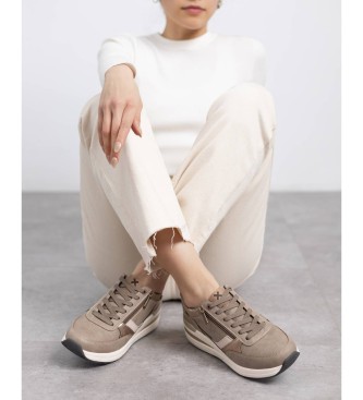 Xti Trainers 144628 brown
