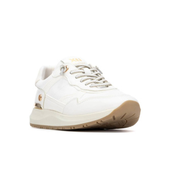 Xti Trainers 145201 white