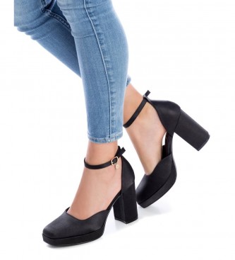 Xti Klassieke zwarte schoenen -Hoogte hak 9cm 