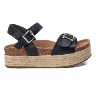 sandalias con tirantes largos