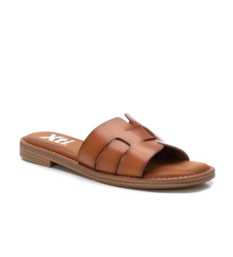 Xti Sandalias 130250 marrn