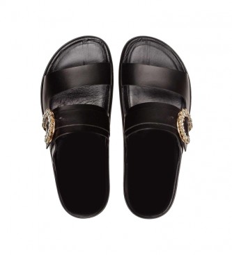 Yokono Flat leather sandals black pearls