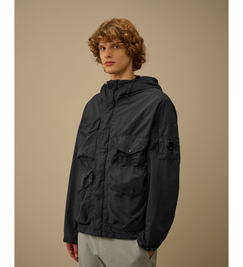 Comprare C.P. Company Giacca con occhiali in nylon nero