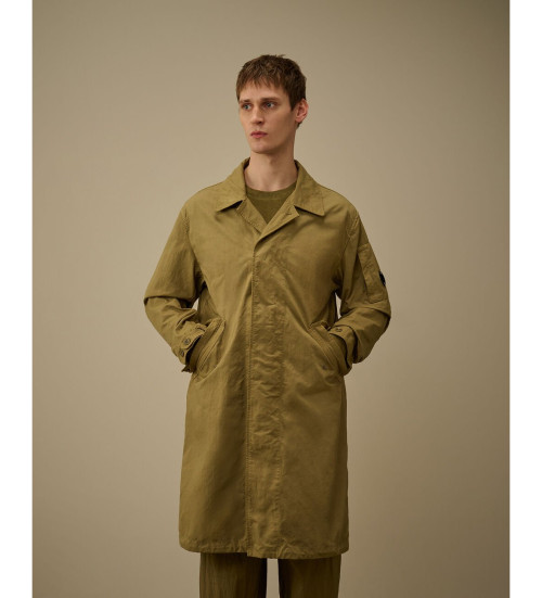 Comprare C.P. Company Parka a coda di pesce in twill beige verdastro