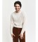 Kp Gant Rundhalsad tröja i vit fårull med åttor i stickat tyg