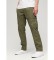 Köp Superdry Core cargobyxor grön