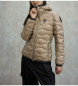 Blauer Plumfero de ondas Camelia beige