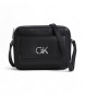 Calvin Klein Skuldertaske med frontklap, sort