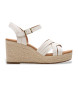 Clarks Sabina Riemchensandalen aus Leder weiß