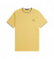 Fred Perry M1588 T-shirt gialla con doppia riga