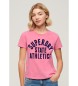 Superdry Varsity-T-Shirt aus rosa Flauschstoff