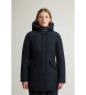Woolrich Artic Parka in navy Ramar Cloth