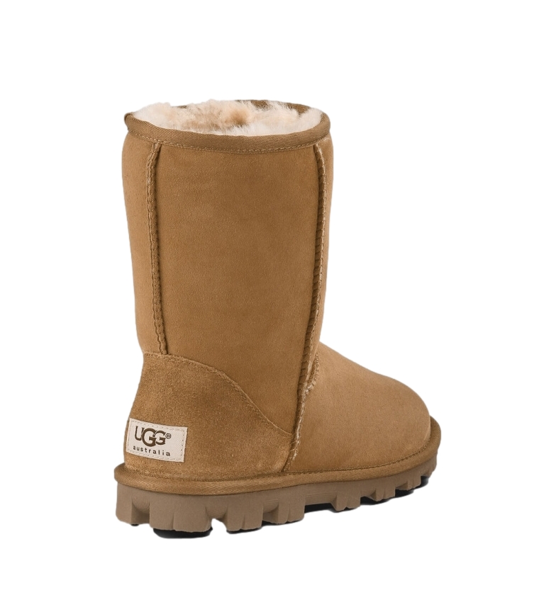 ugg 5835
